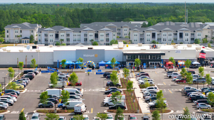 Walmart Toma Medidas Enérgicas Contra Los Aparcadores A Largo Plazo Con Multas Y Remolque | Carscoops